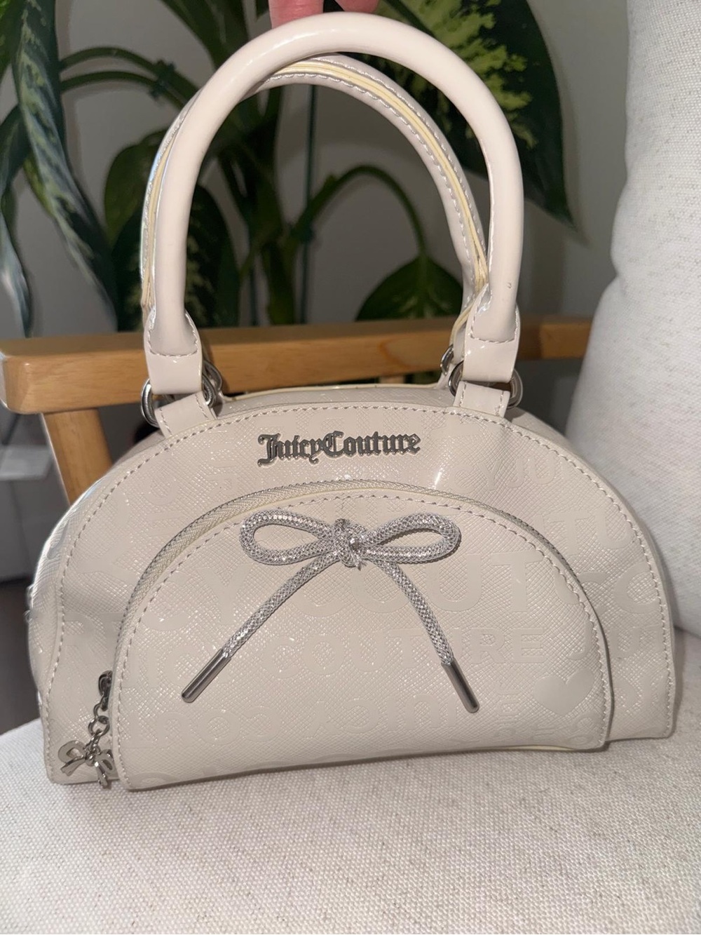 Juicy Couture White Cream Mini Dome Glossy Satchel Silver Bow Handbag Purse